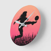 Horloge Ronde soccer fille silhouette beau soleil (Angle)