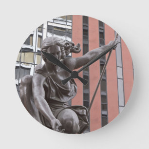 Horloge Ronde Statue de Portlandia, Portland, Oregon