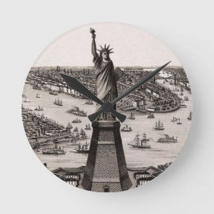 Horloge Ronde Statue Of Liberty In New York Harbor