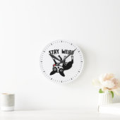 Horloge Ronde Stay Weird Funny Boston (Maison)