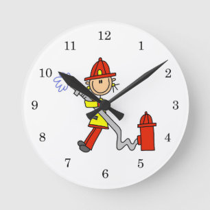 Horloge Ronde T-shirts et cadeaux de femme pompier avec tuyau