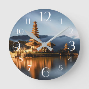 Horloge Ronde Temple antique