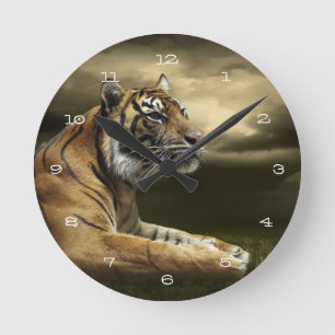 Horloge Ronde Tigre regardant et se reposant sous le ciel