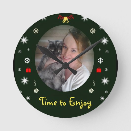 Horloge Ronde Time to Enjoy Wall Clock by RoseWrites (Recto)