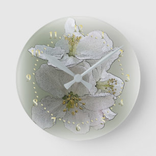 Horloge Ronde trois fleurs blanches