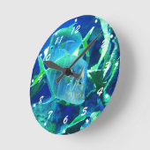 Horloge Ronde Tropcal Fish en bleu (Angle)
