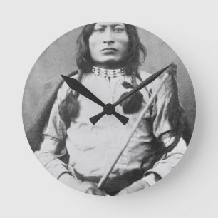 Horloge Ronde Un guerrier de Taureau, 1882 (photo de b/w)