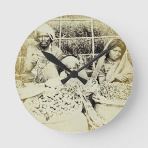 Horloge Ronde Vendeurs indous de légume et de fruit à Madras,