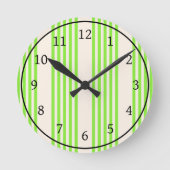 Horloge Ronde Vert citron vert et beige cinq rayures motif (Recto)