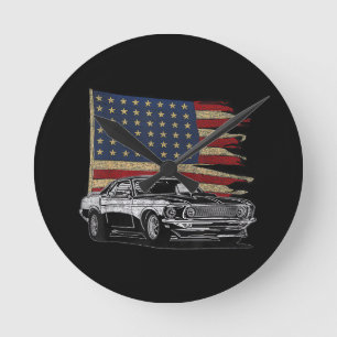 Horloge Ronde Voiture de sport américaine à muscles Drapeau de v