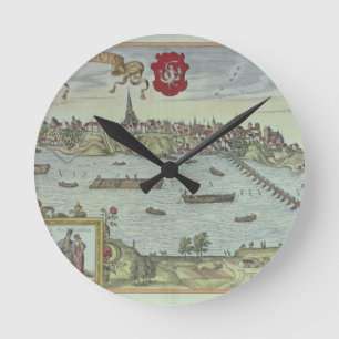 Horloge Ronde Vue de la ville de Varsovie près de la rivière