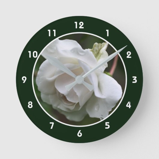 Horloge Ronde White Rose With Raindrops (Recto)