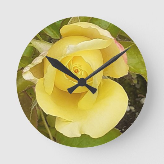 Horloge Ronde Yellow Rosebud Wall Clock (Recto)