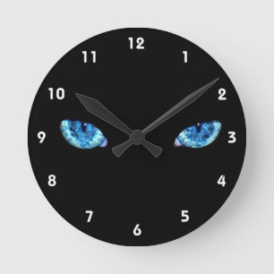 Horloge Ronde Yeux sur arrière - plan noir