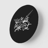 Horloge Ronde YOLO par l'amour je (Angle)