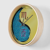 Horloge Scorpion & Coq de Métal (Angle)