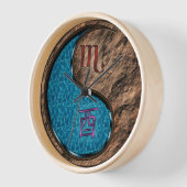Horloge Scorpion & Coq de Terre (Angle)