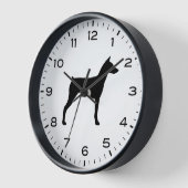 Horloge Silhouette de race de chien allemande Pinscher (Angle)
