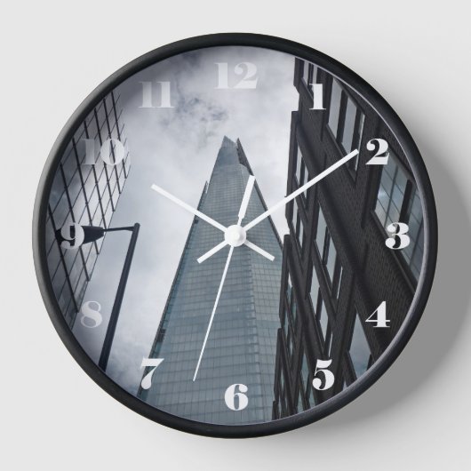 Horloge Skyscraper à Londres, Shard sur Tooley Street, (Recto)