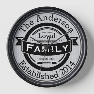 Horloge Style de logo rétro avec nom de famille personnali