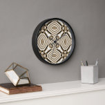 Horloge Taupe Beige Brown Noir Blanc Bohême Art Motif<br><div class="desc">Belle mosaïque contemporaine taupe beige brun, noir et blanc de couleur Bohême motif. Design moderne, branché, éclectique et tendance pour le décorateur intérieur de la maison artistique ou artsy branché, style d'art rétro vintage ou abstrait amoureux de motifs géométriques. Disponible sur une variété d'accents de décoration populaire et d'accessoires tendance...</div>