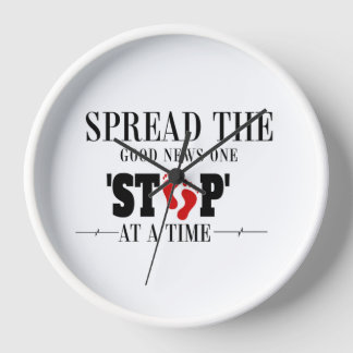 Horloge Un pas à la fois : diffuser les bonnes nouvelles