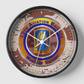Horloge Vétéran de la 12e Brigade de l'aviation contre la  (Recto)
