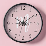 Horloge Vierge rose moderne Script Girl Monogramme Nom<br><div class="desc">Ajoutez une touche personnalisée à votre espace grâce à l'horloge Blush Pink Modern Script Girly Monogram Name. Doté d'un arrière - plan rose vif et d'une police de script moderne chic pour votre monogramme, cette horloge est à la fois élégante et fonctionnelle. Son design élégant en fait un complément parfait...</div>