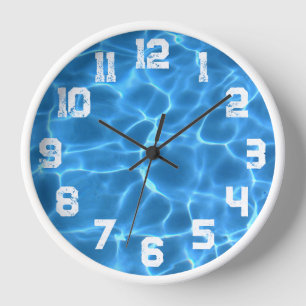 Horloge White Athletic Grunge Numéros Piscine Bleue
