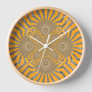 Horloge Zephyr doré : Elégance en Jaune doré & Chrome