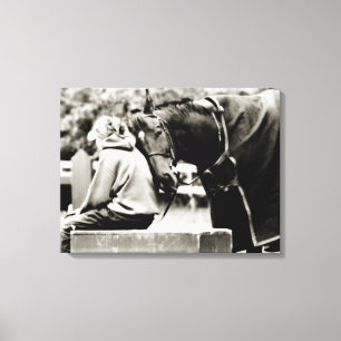 Horse Snuggles Canvas Afdruk