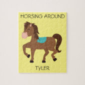 "Horsing Around" puzzel met aangepaste naam. Legpuzzel (Verticaal)