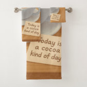 Hot Cocoa Day: Smiling Bichon Marshmallow Art (En situation)