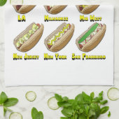 Hot-dogs à travers la serviette de cuisine de (Plié)