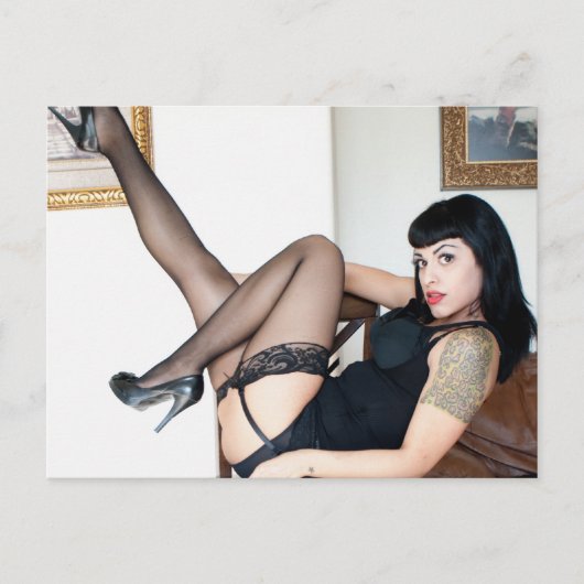 Hot Lady in Black Briefkaart (Voorkant)