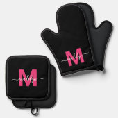Hot Pink Black Naam Monogram Ovenwant & Pannenlap Set (Voorkant / Achterkant)