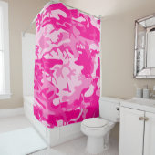 hot pink camo camouflage douchegordijn (In situ)