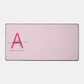 Hot Pink Modern Script Girly Monogram Naam Bureaumat (Voorkant)
