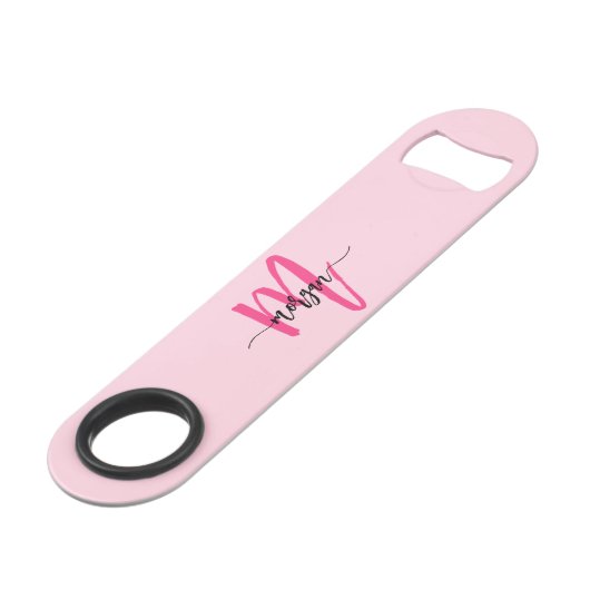 Hot Pink Modern Script Girly Monogram Naam Speed Flessenopener (Voorkant Gekanteld)