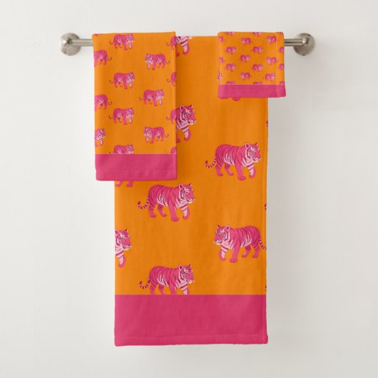 Hot Pink Tiger op vet Sinaasappel Boho Pattern Bad Handdoek (Insitu)