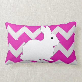 Hot Pink Zig Zag Chevron met White Bunny Kussen