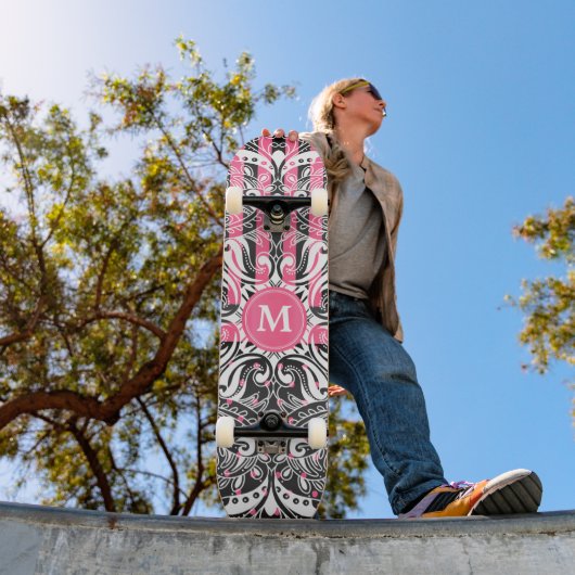 Hot Pink, zwart en wit Mandala - Monogram Skateboard (Buiten 1)