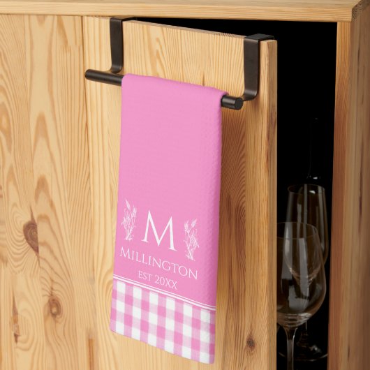 Hot Roze en Witte Gingham Aangepaste Naam Monogram Theedoek (Derde Gevouwen)