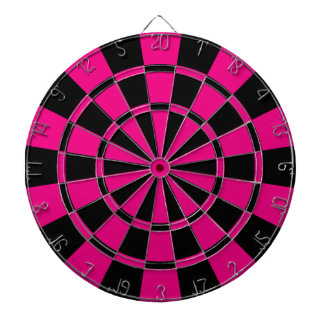Hot-roze en zwart dartbord