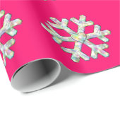 Hot-roze Snowflake Roze Kerstmis Cadeaupapier (Rol Hoek)