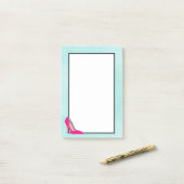 Hot-roze Stiletto Post-it® Notes (Op bureau)