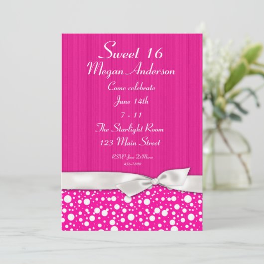 Hot-roze witte Stippen Bow-uitnodiging Kaart (Staand voorkant)