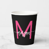Hot Roze Zwart Modern Script Girly Monogram Naam Papieren Bekers (Voorkant)