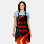Hot Stuff Coming Door Grappige Vlam Keuken schort (Gedragen)