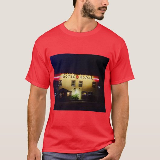 Hotel Mcall Aglow T-shirt (Voorkant)